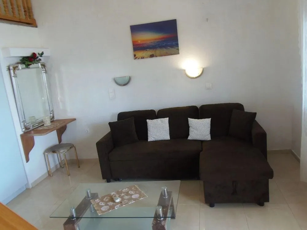 Studios Milos Skopelos-Where the Sea Meets the Sky