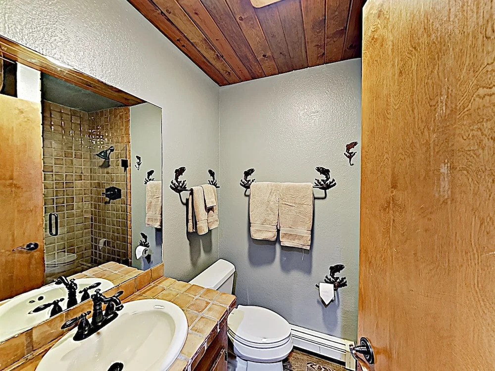 New Listing! Mountain-view Gem W/ Private Hot Tub 4 Bedroom Duplex