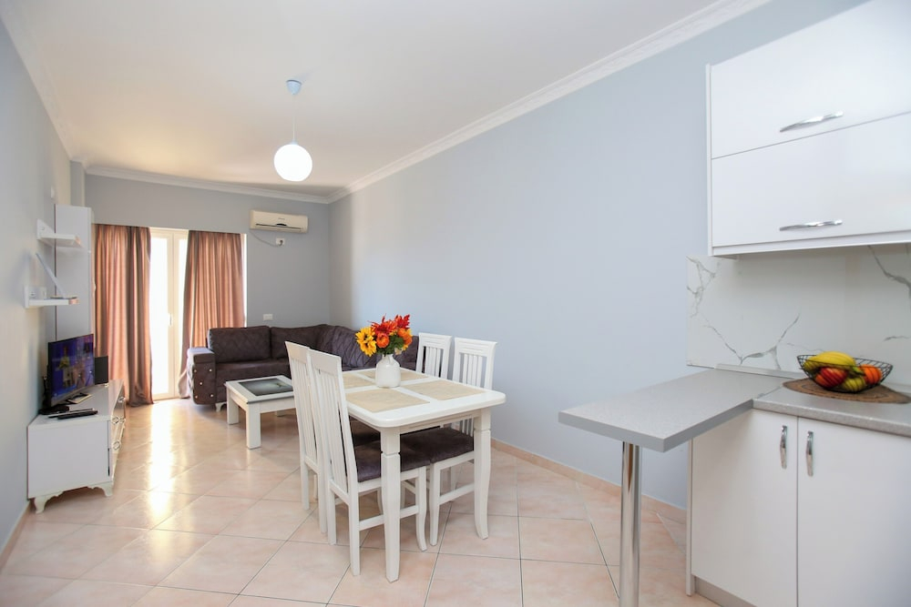 Sea View 1-bed Apartment in Vlore