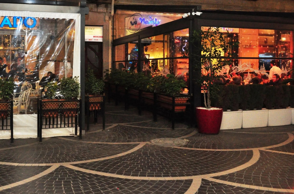 Drop Inn Baku