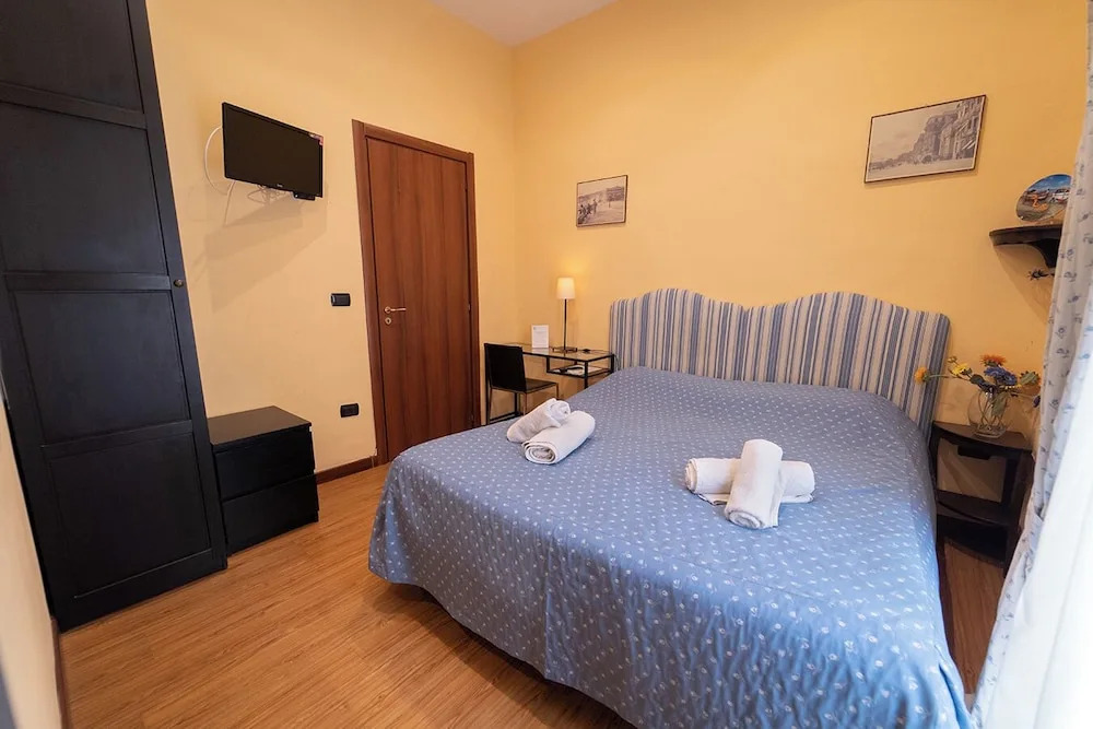 Medina H. Napoli Centro, by ClaPa Group