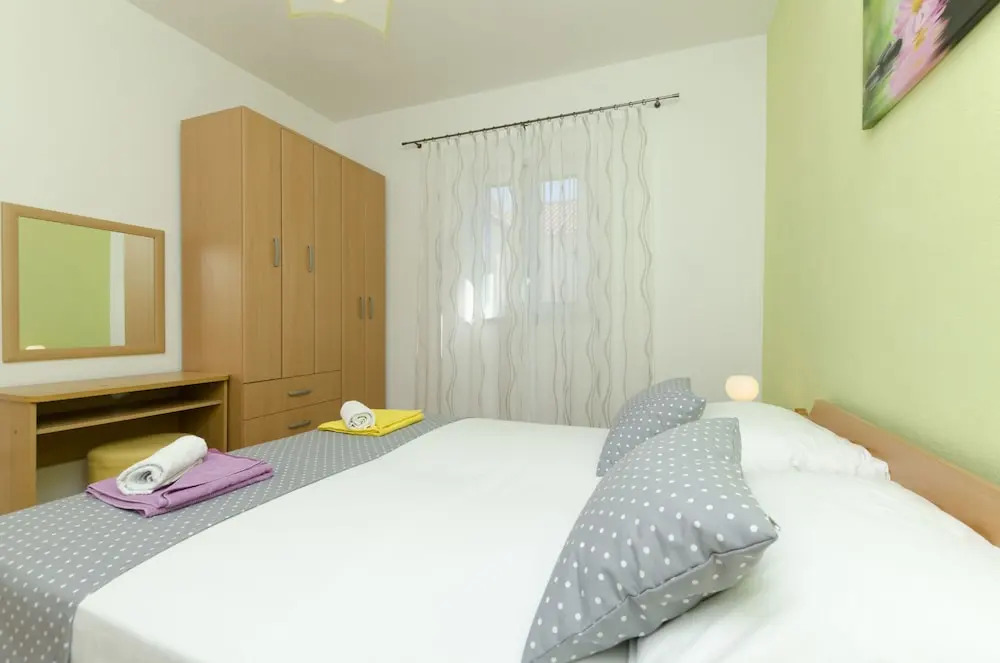 Apartments Josip