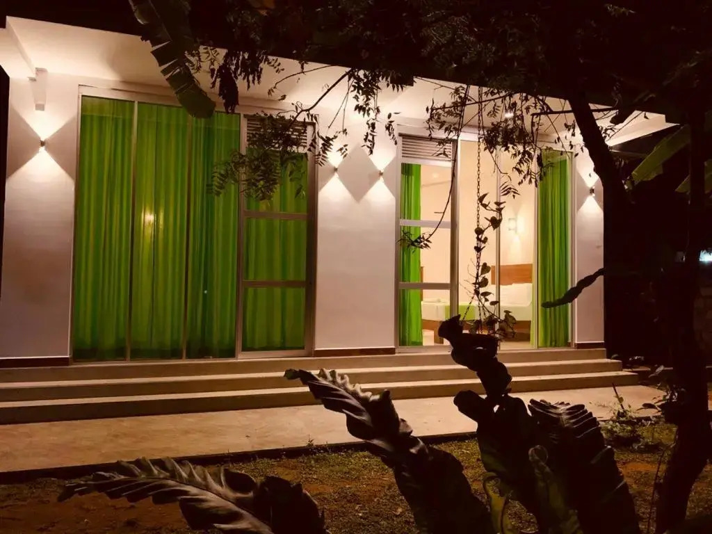 Elegant Lake Yala Safari House
