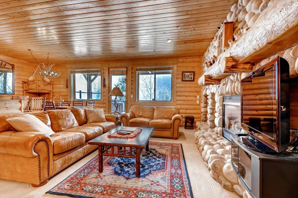 Black Bear Lodge