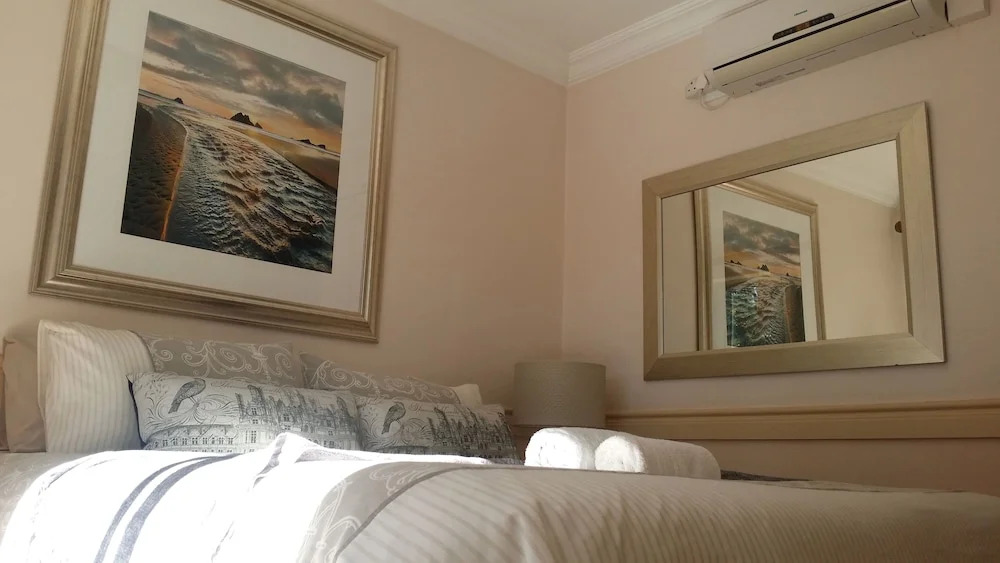 The Clubhouse Guesthouse