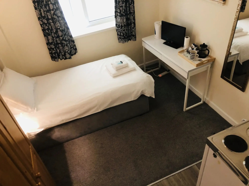 Royal Ashton Hotel