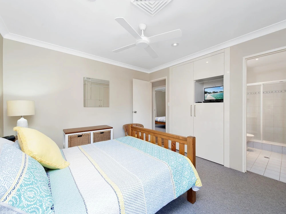 Grevillia, Bay Parklands, Unit 49/2 Gowrie Avenue