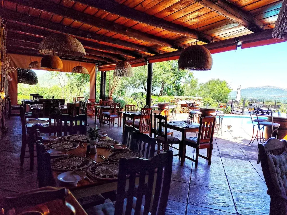 La Montagne Guest Lodge