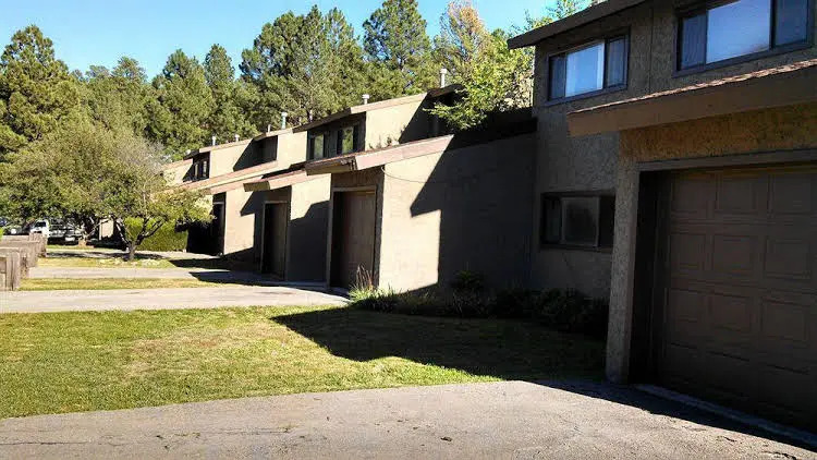 West Winds Lodge