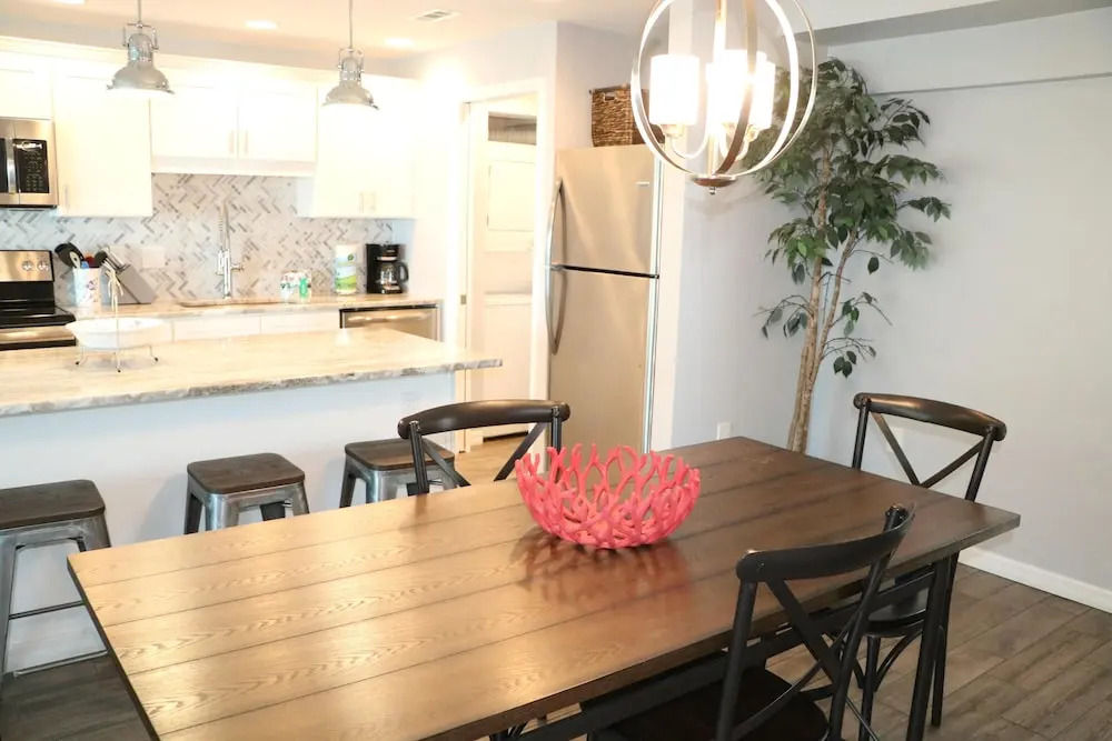 Jamaica Royale - T53 - 2 Br Condo