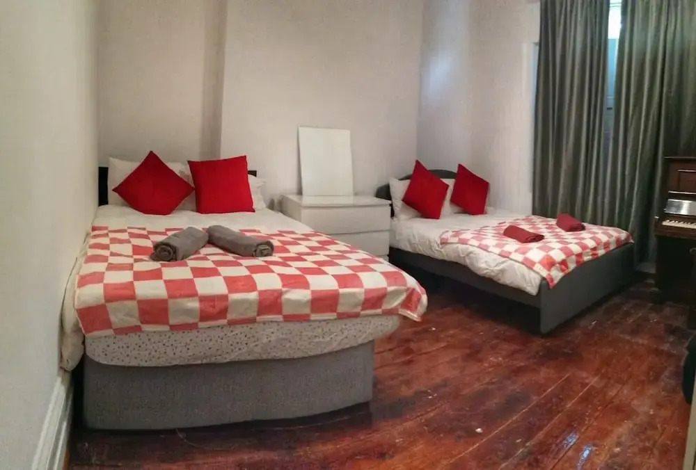 House in Central London - Sleeps up to 16