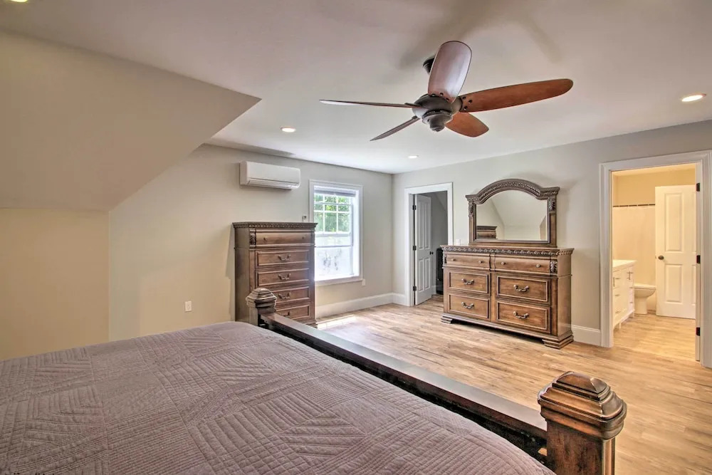 Condo w/ Grill: Walk to North Conway & Cranmore!