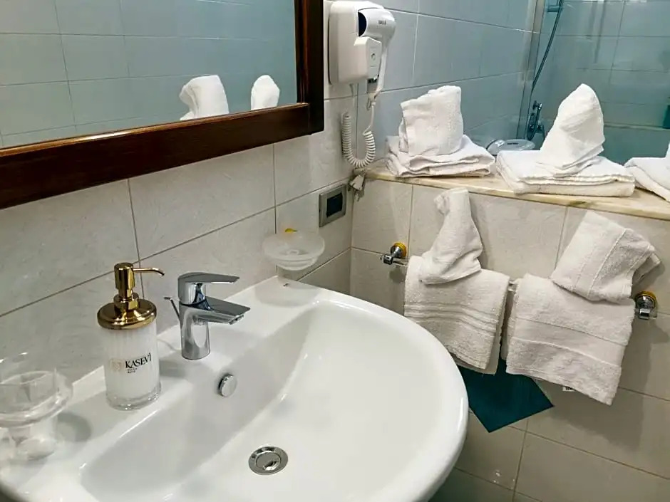 KASEVÌ Relais