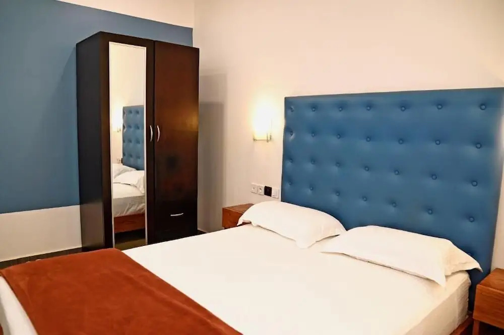 CINCINNATI HOTEL YAOUNDE