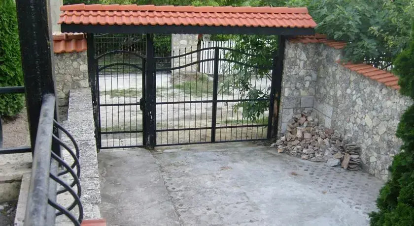 Rumyana House