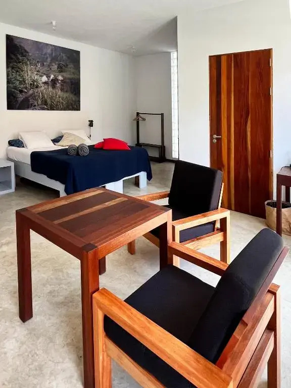 Casa de Poço Guest House and Gallery