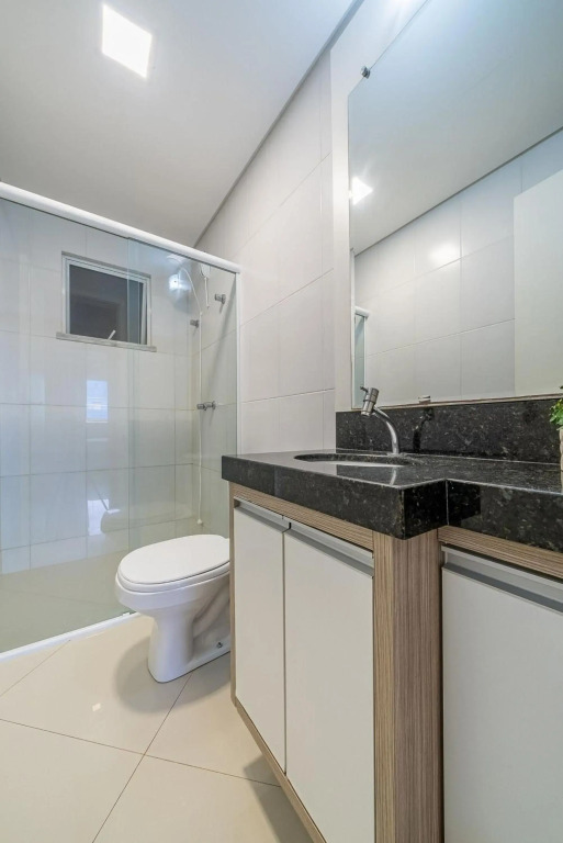 140 - Lindo apartamento com 03 dormitórios - Com Vista Mar!
