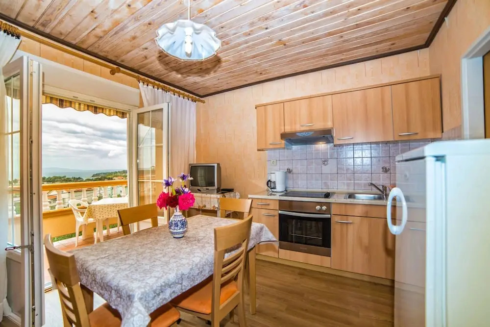 Apartments Javoran 3108