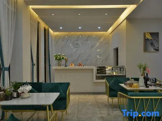 Jianchuan Moshang Huakai Light Homestay