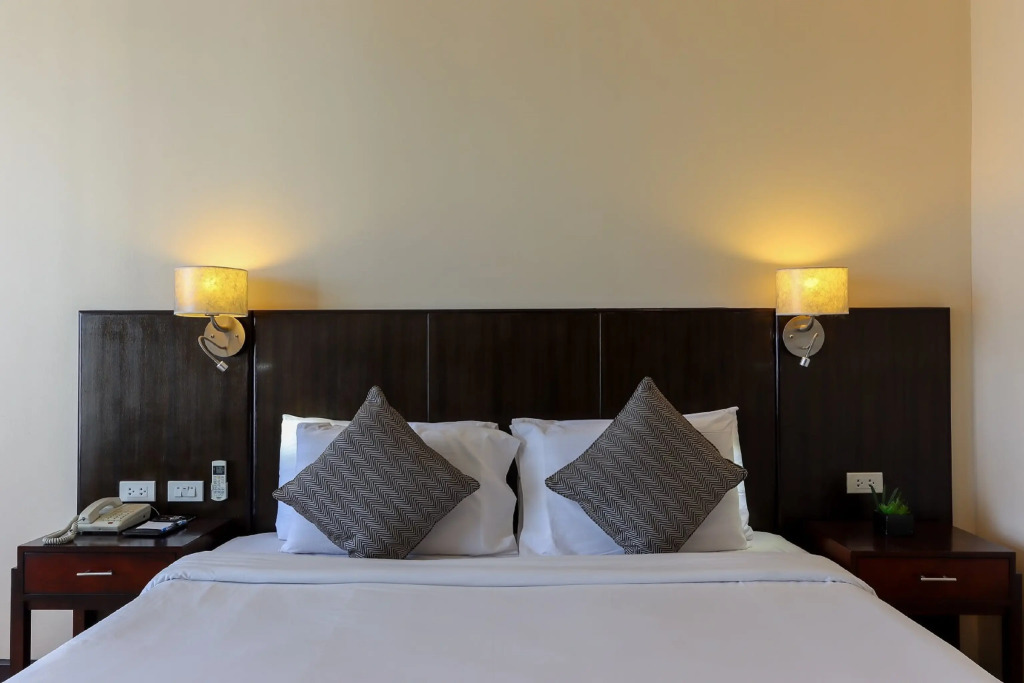 Paseo Premiere Hotel
