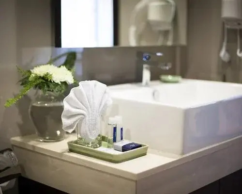 Aspen Suites Hotel Sukhumvit 2 - 4 Nights, Bangkok, Thailand