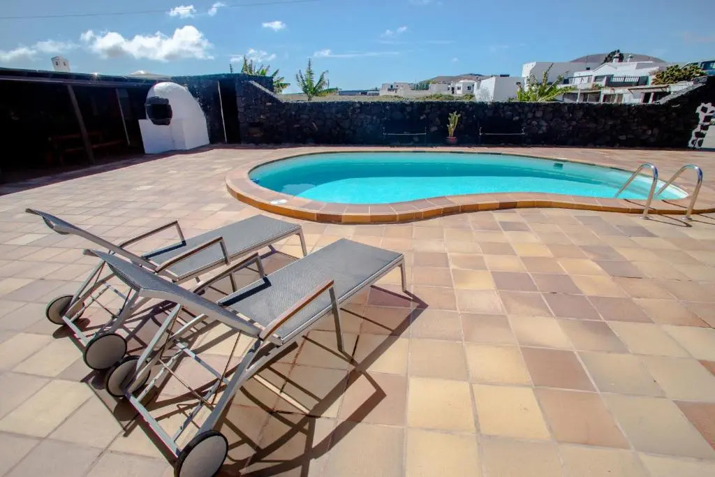 casa los veroles lanzarote