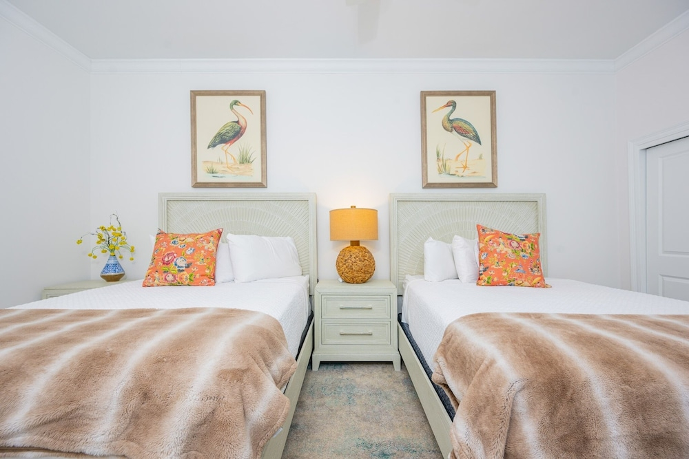 Phoenix Gulf Shores Ii 1904 3 Bedroom Condo