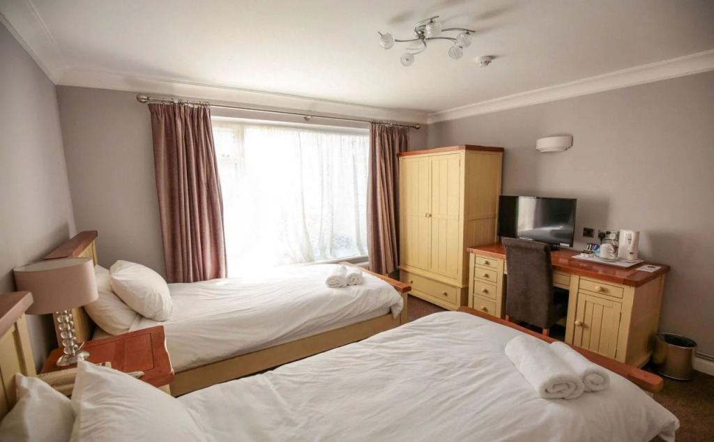 The Fernbank Hotel