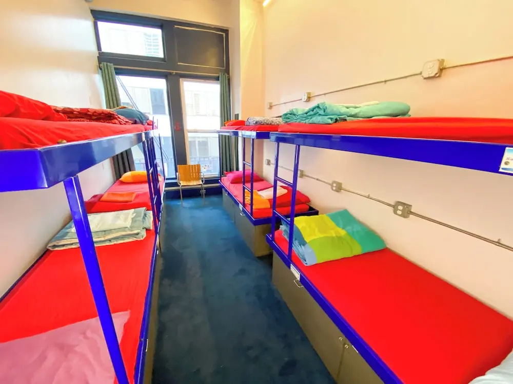 ITH San Francisco Pacific Tradewinds Backpacker Hostel