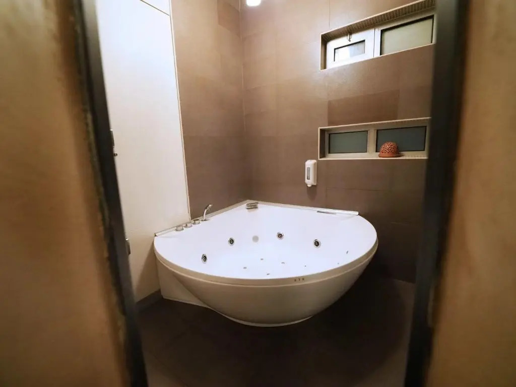 KennedyLux Apartment