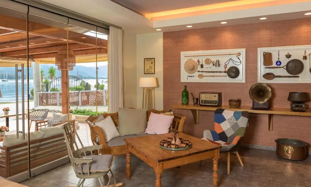 Theano Hotel