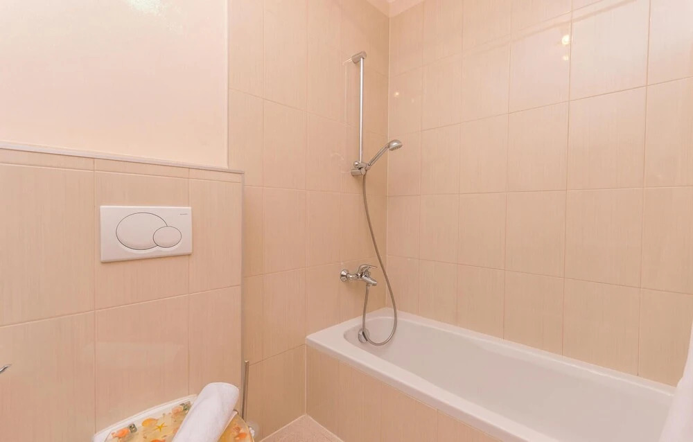 Awesome Home In Turanj