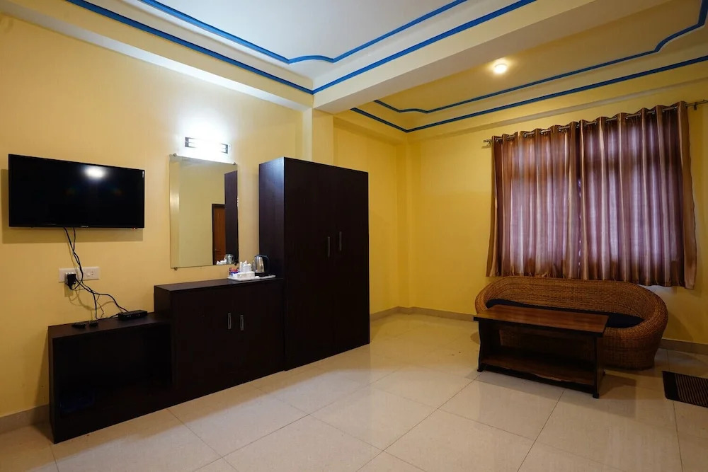 Hotel White Lotus