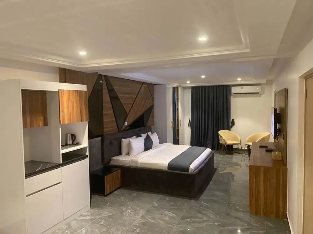 The Platinum Bay Hotel