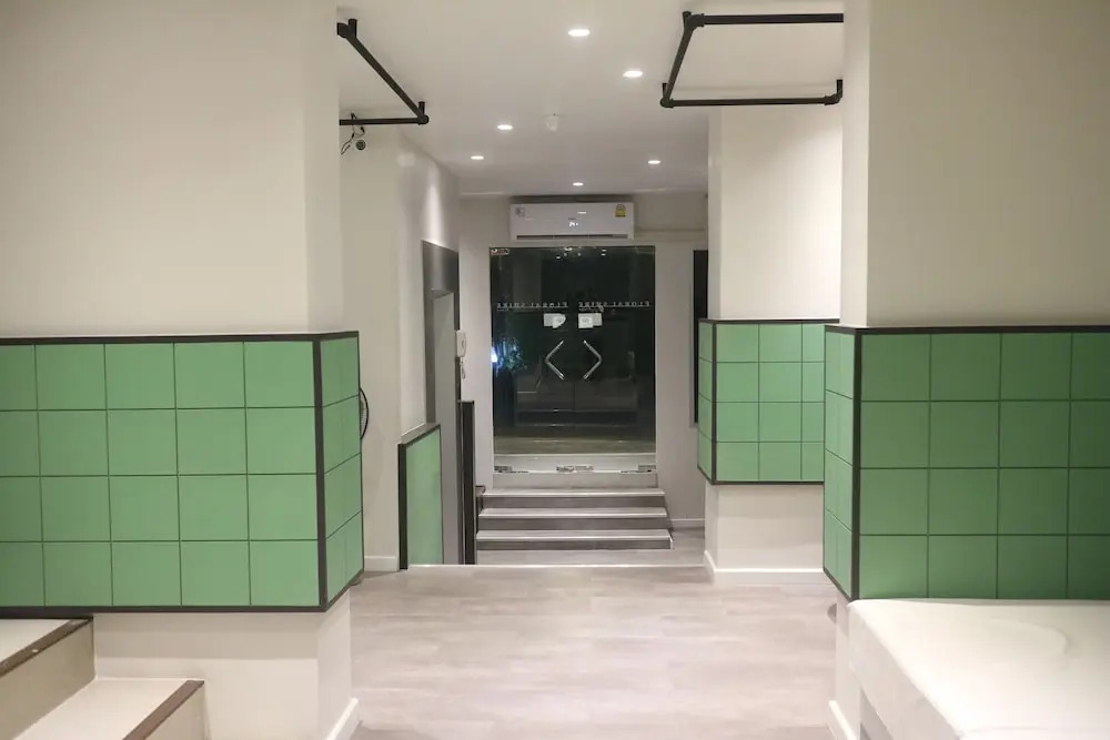 L42 Hostel Suvarnabhumi Airport