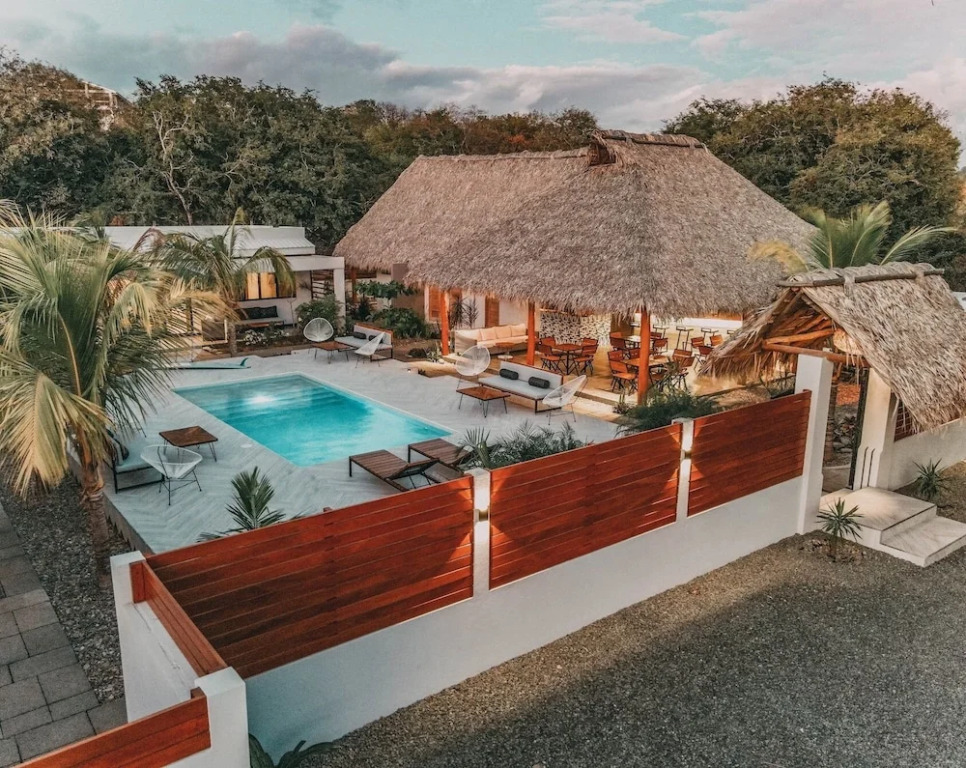 El Pez Surf Hotel