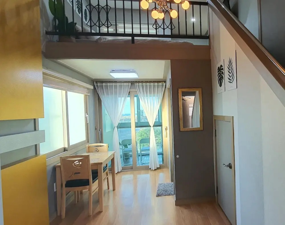 Jeju BasaFan Spa Pension