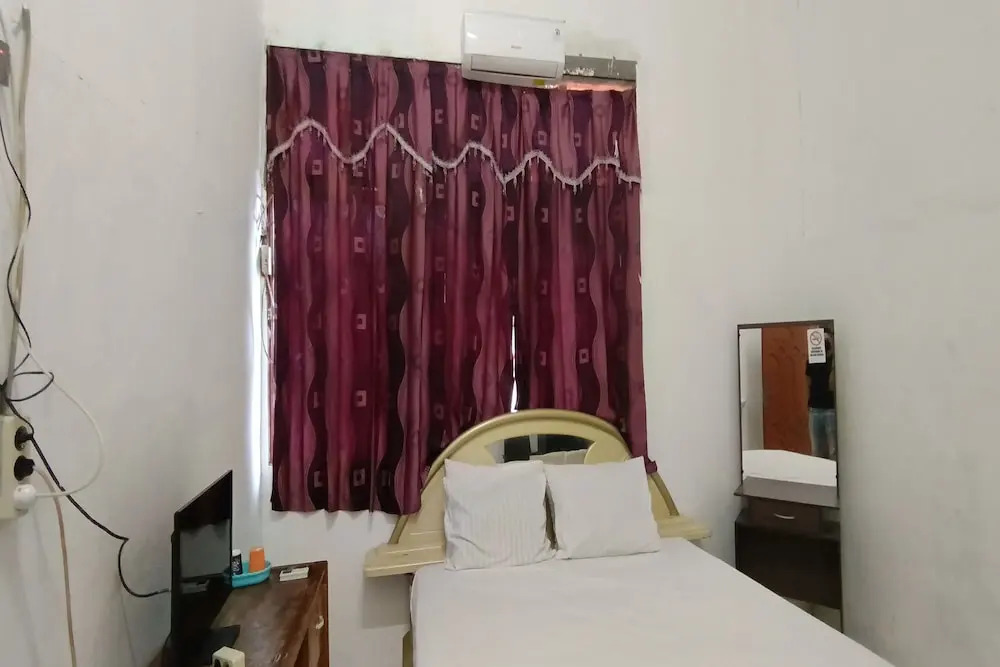 Hotel O Ervina Homestay Syariah Batakan