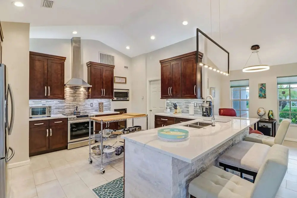 124 SE 28th Ter