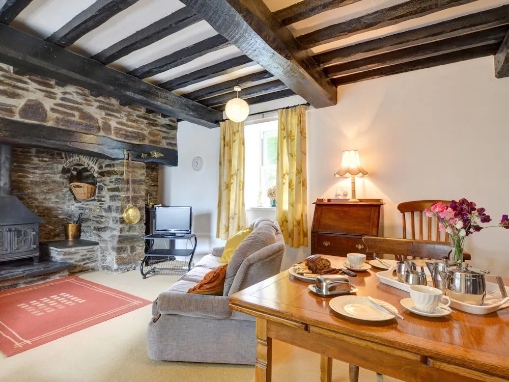 Holiday Home With Floor Heating, Authentic Wooden Beams and a Beautiful Garden