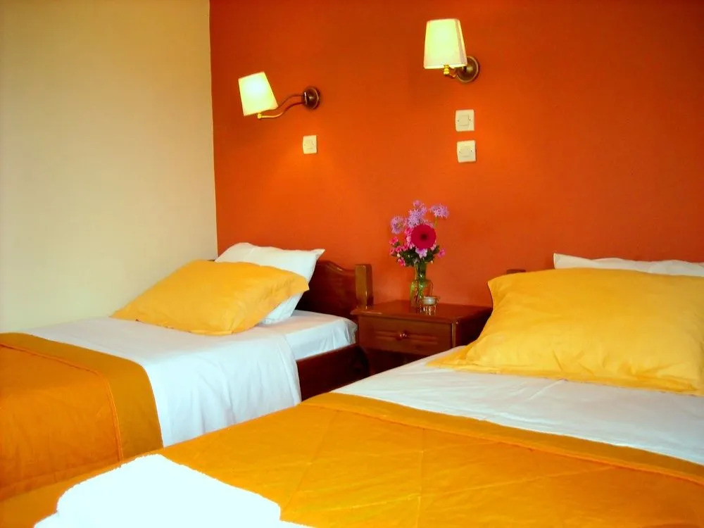 Crisais Hotel
