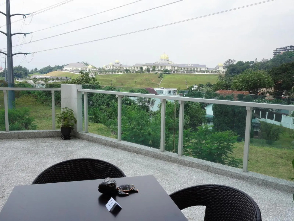 Corporate hotel suites at hartamas / mont kiara
