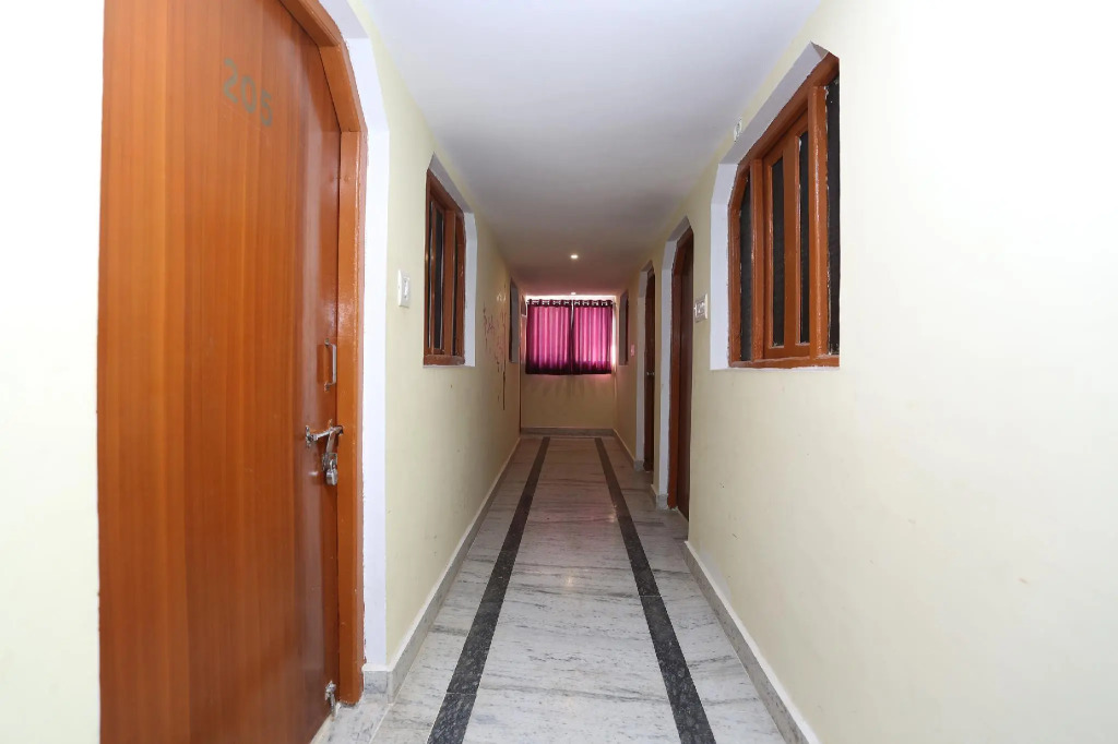 OYO 24735 Hotel Khush Khush