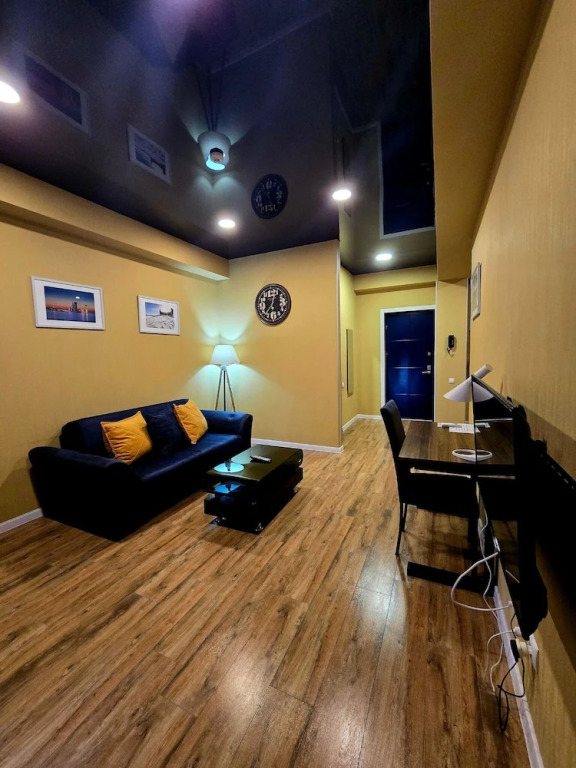Apart Hotel West