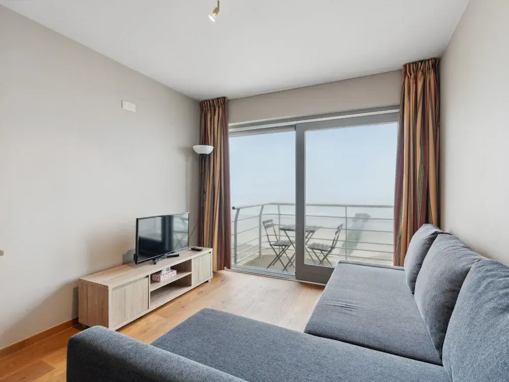Cosy Studio With sea and Beach Views