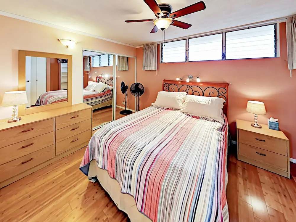 Sunny 1br W/ Pool & Balcony - Walk 5 Minutes To Beach 1 Bedroom Condo