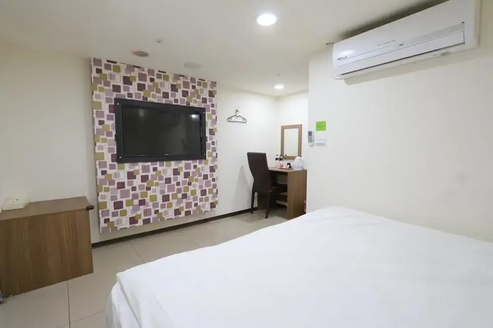 Yidianyuan Hotel
