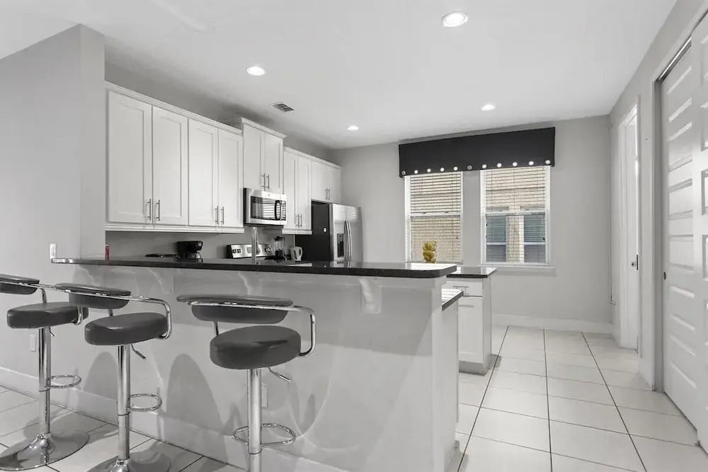 25% Off 15 BR Near Disney