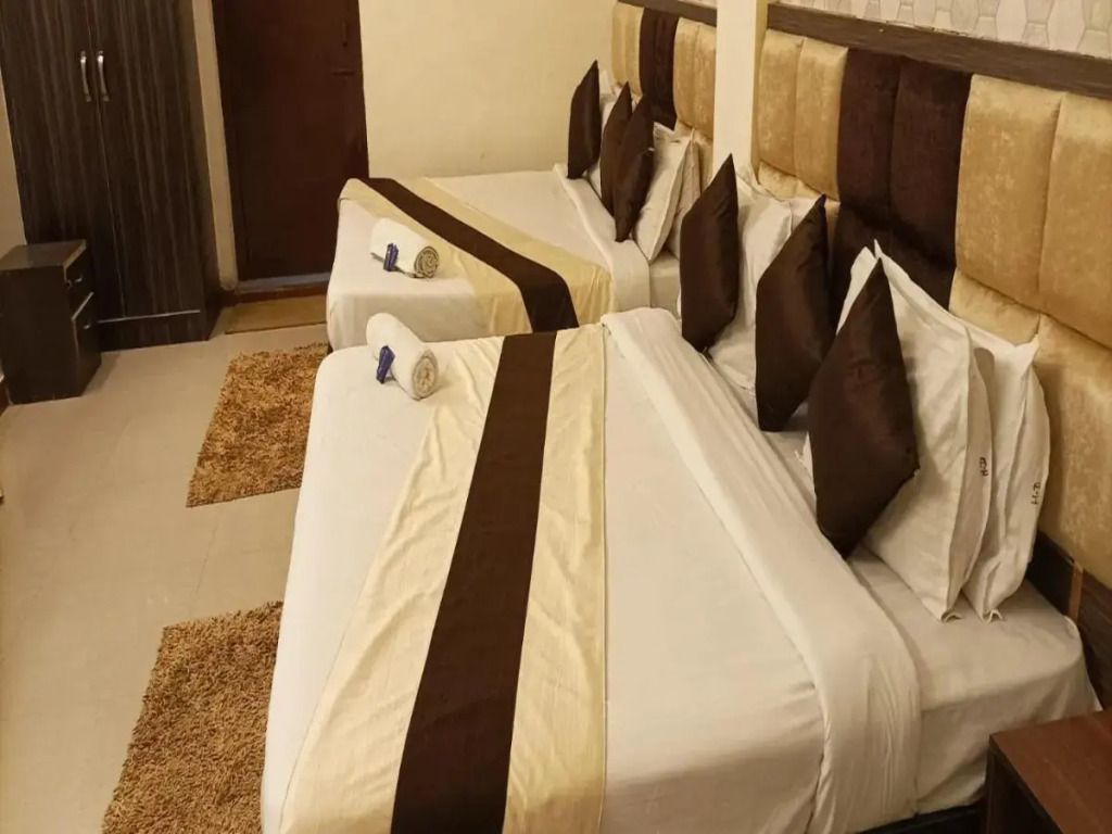 Staygo Hotel Near Haridwar Railway station