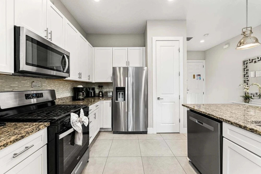 Spacious Family Villa 5min to Disney